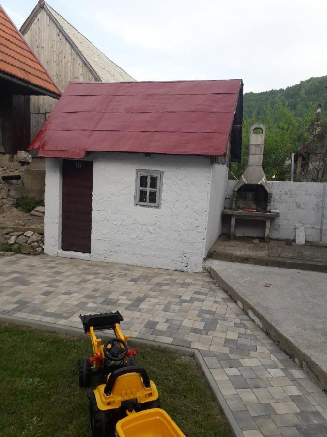 Villa Kuca Za Odmor "Seka"*** Mrkopalj Exterior foto